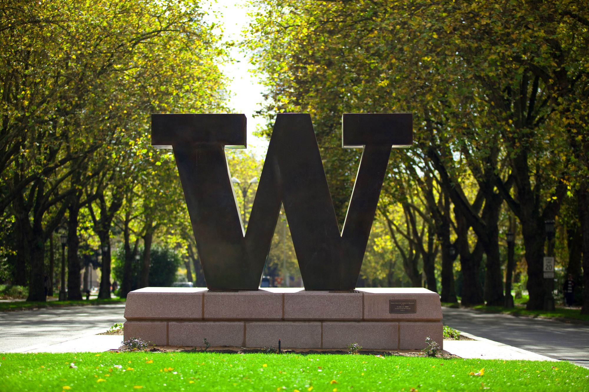 University of Washington sign